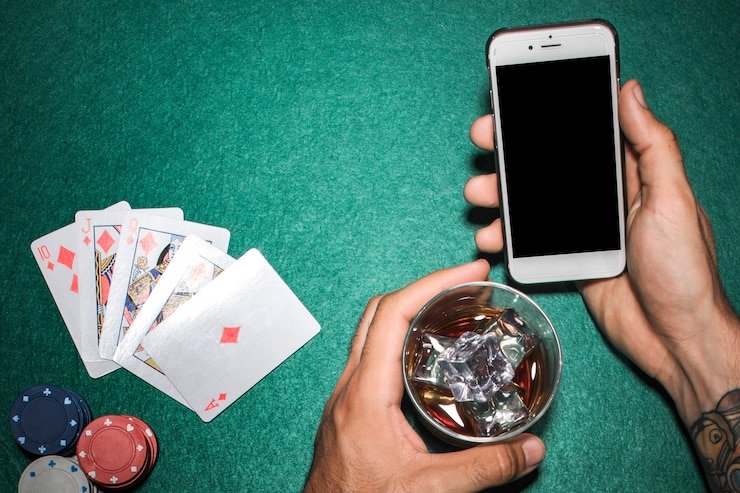 Tim mitra membahas pengalaman pengguna mobile